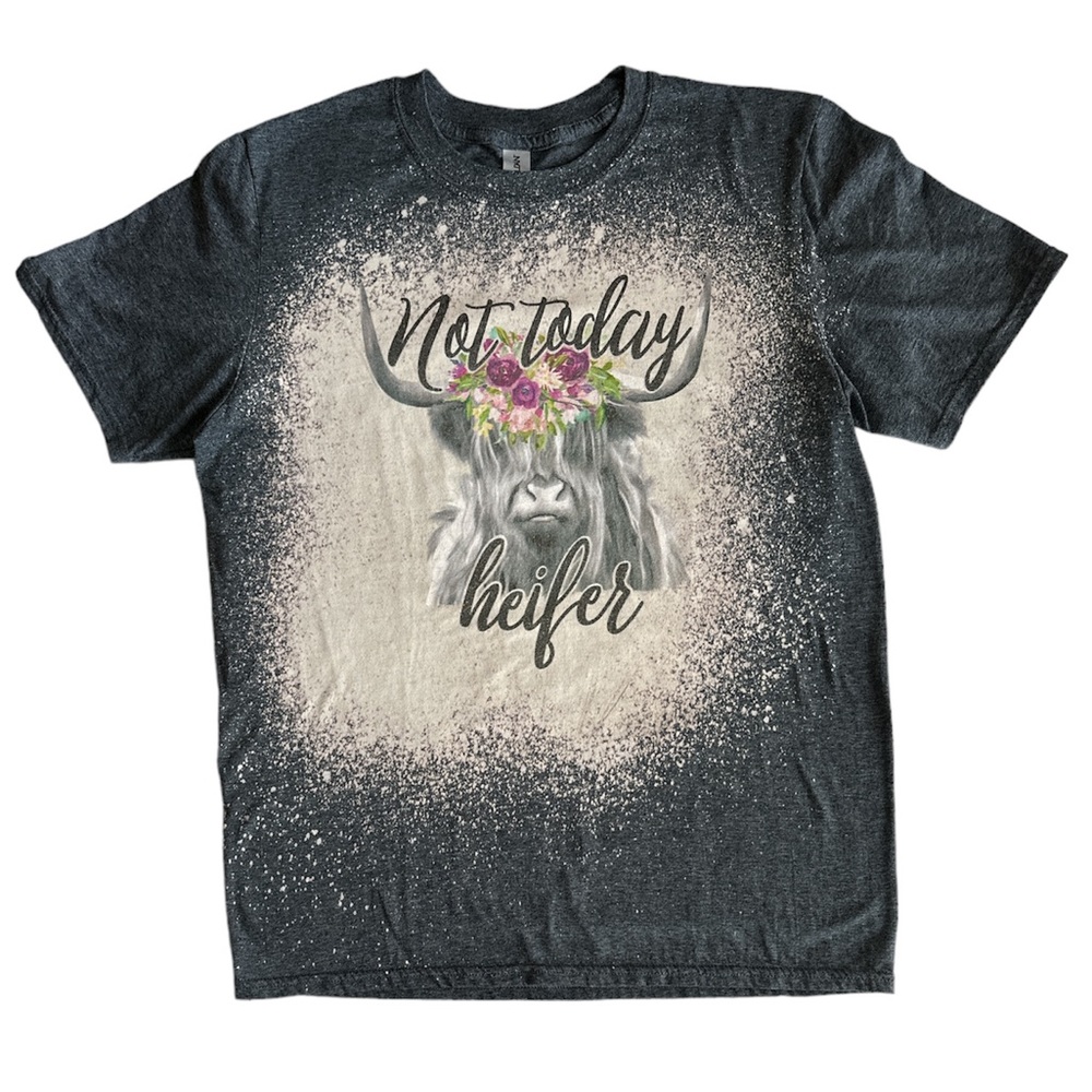 Graphic T “Not Today Heifer” Women’s Size M in Heather Charcoal Gray